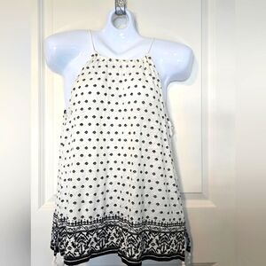 Vineyard Vines Black and White Linen Top